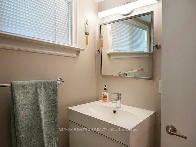 Additional property image - 252 Ellis Ave