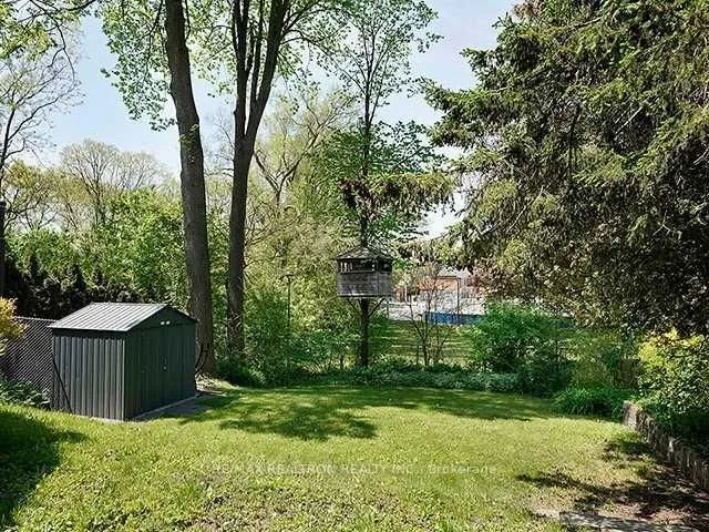 Additional property image - 252 Ellis Ave