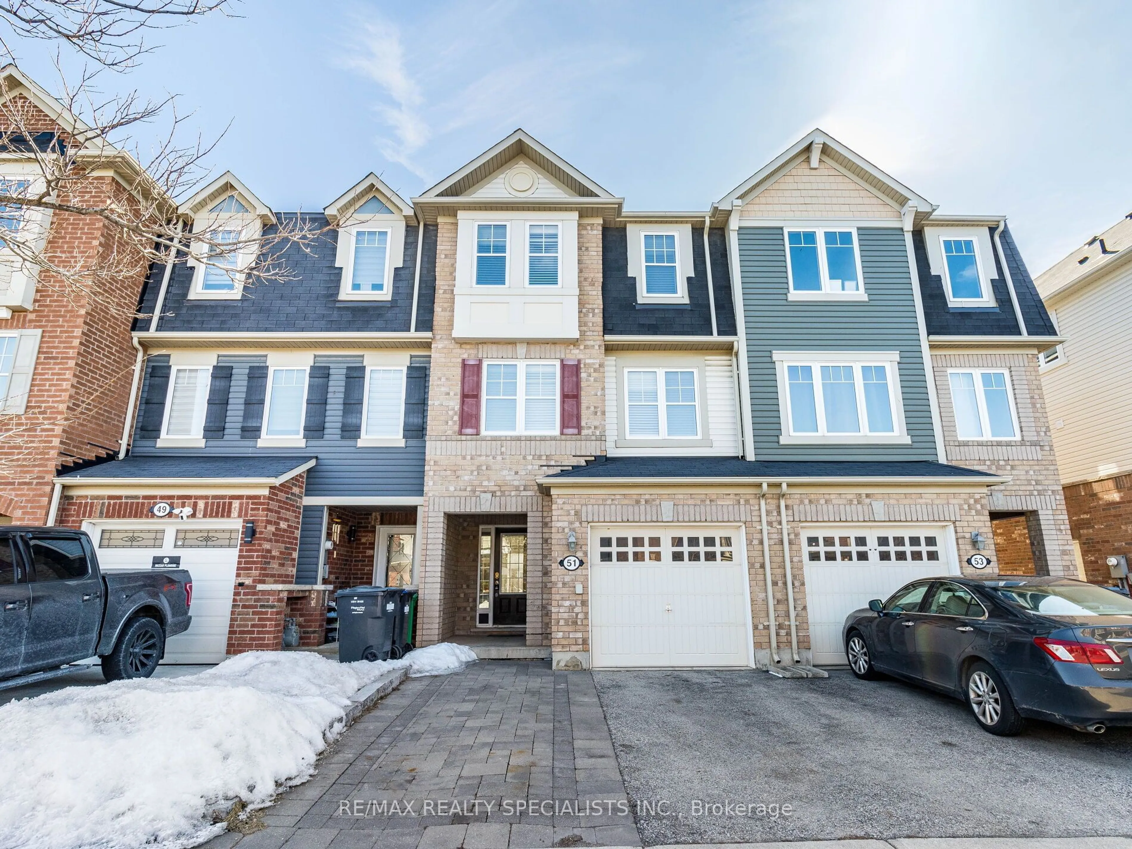 A pic from outside/outdoor area/front of a property/back of a property/a pic from drone, street for 51 BEVINGTON Rd, Brampton Ontario L7A 0S1