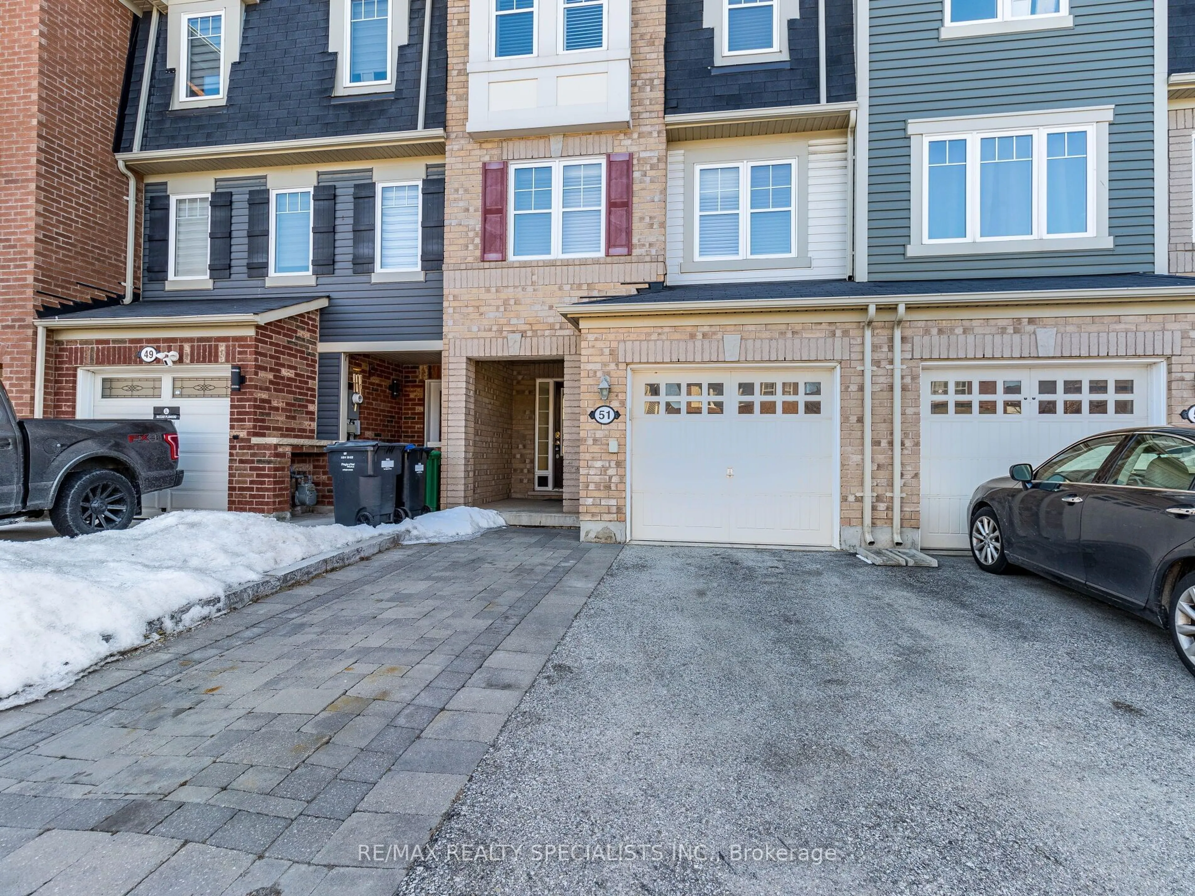 A pic from outside/outdoor area/front of a property/back of a property/a pic from drone, street for 51 BEVINGTON Rd, Brampton Ontario L7A 0S1