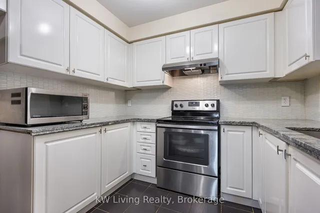 Additional property image - 225 Torbarrie Rd