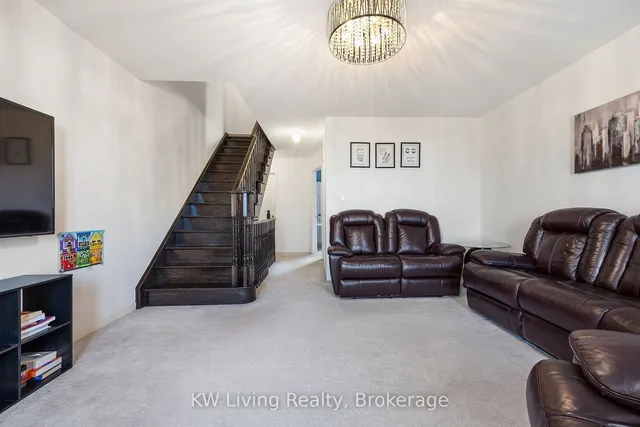 Additional property image - 225 Torbarrie Rd
