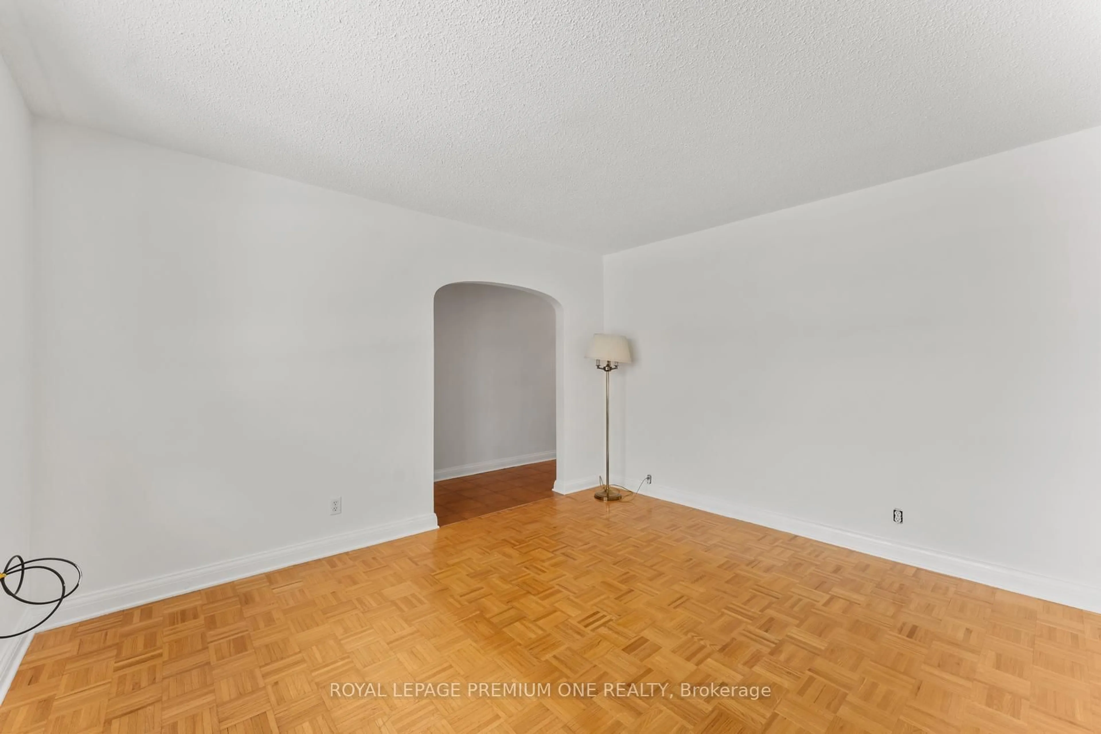 A pic of a room for 280 EPSOM DOWNS Dr, Toronto Ontario M3M 1T6