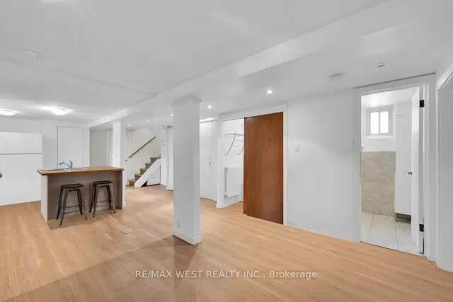 Additional property image - 9 Fieldway Rd