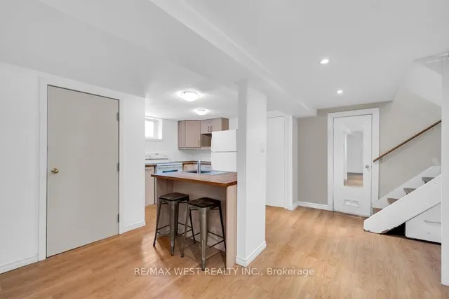 Additional property image - 9 Fieldway Rd