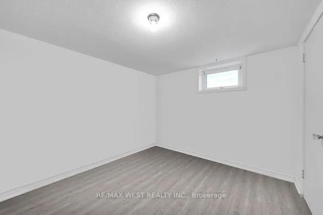 Additional property image - 9 Fieldway Rd