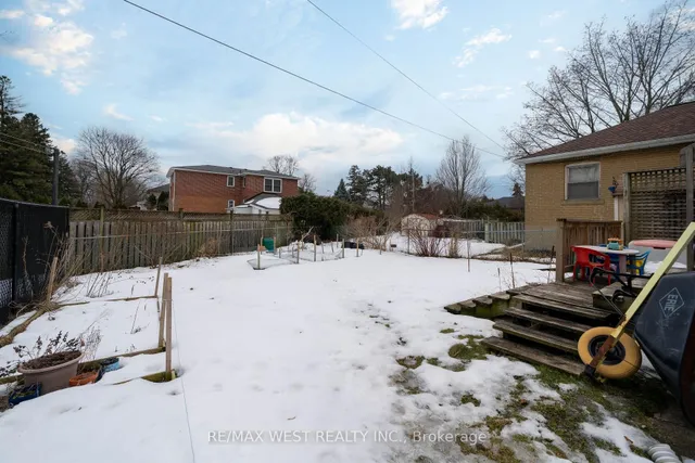 Additional property image - 9 Fieldway Rd