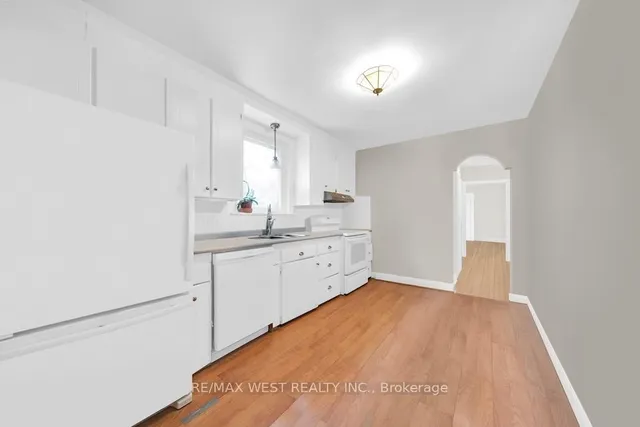 Additional property image - 9 Fieldway Rd