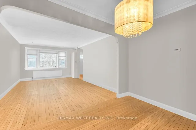 Additional property image - 9 Fieldway Rd