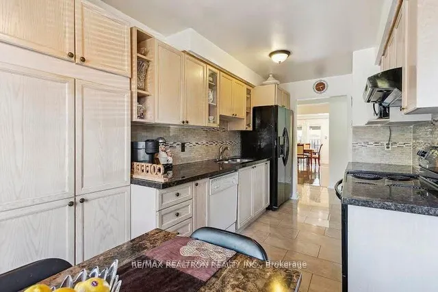 Additional property image - 1 Saraband St