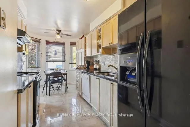 Additional property image - 1 Saraband St