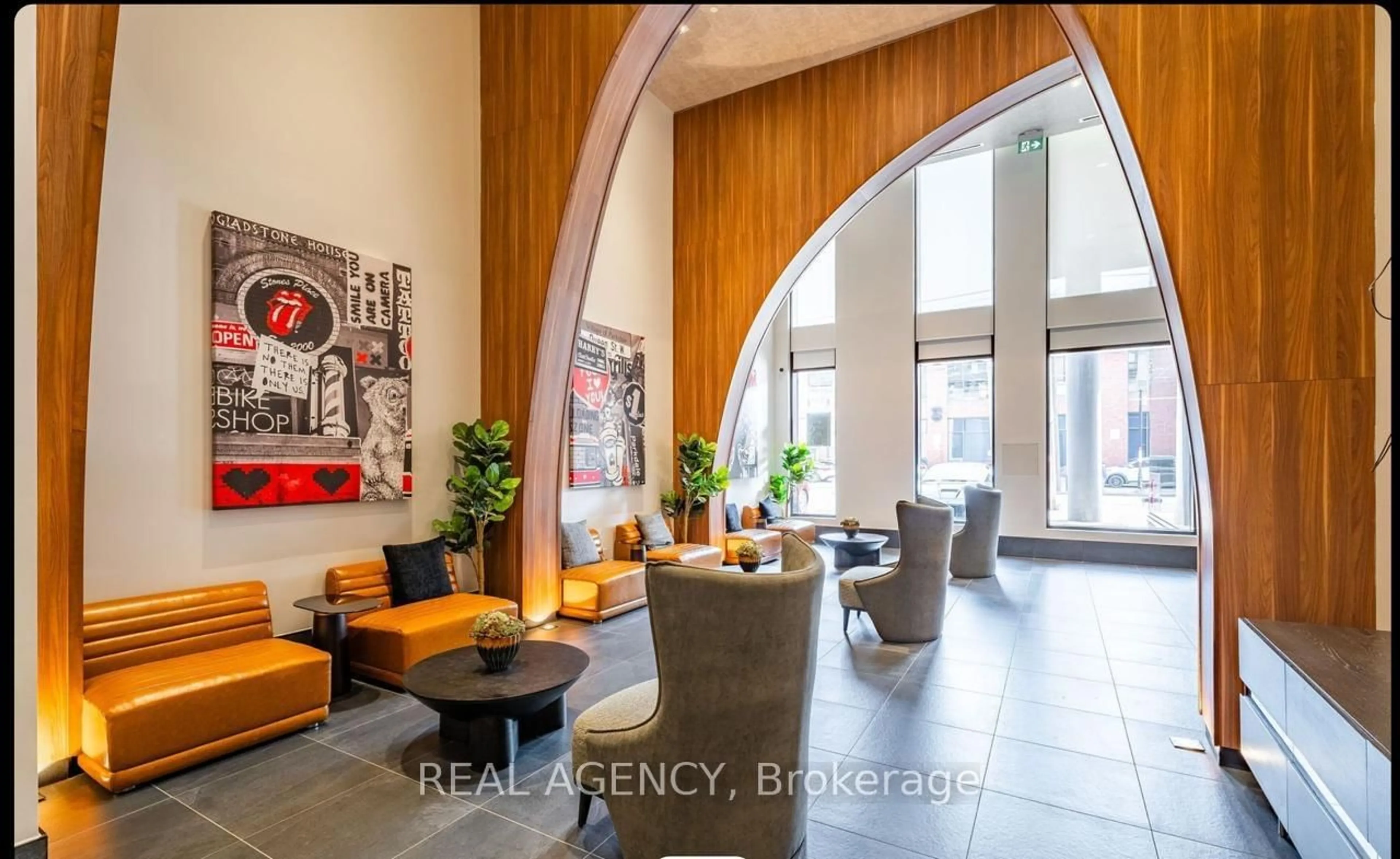 Lobby for 270 Dufferin St #821, Toronto Ontario M6K 0H8