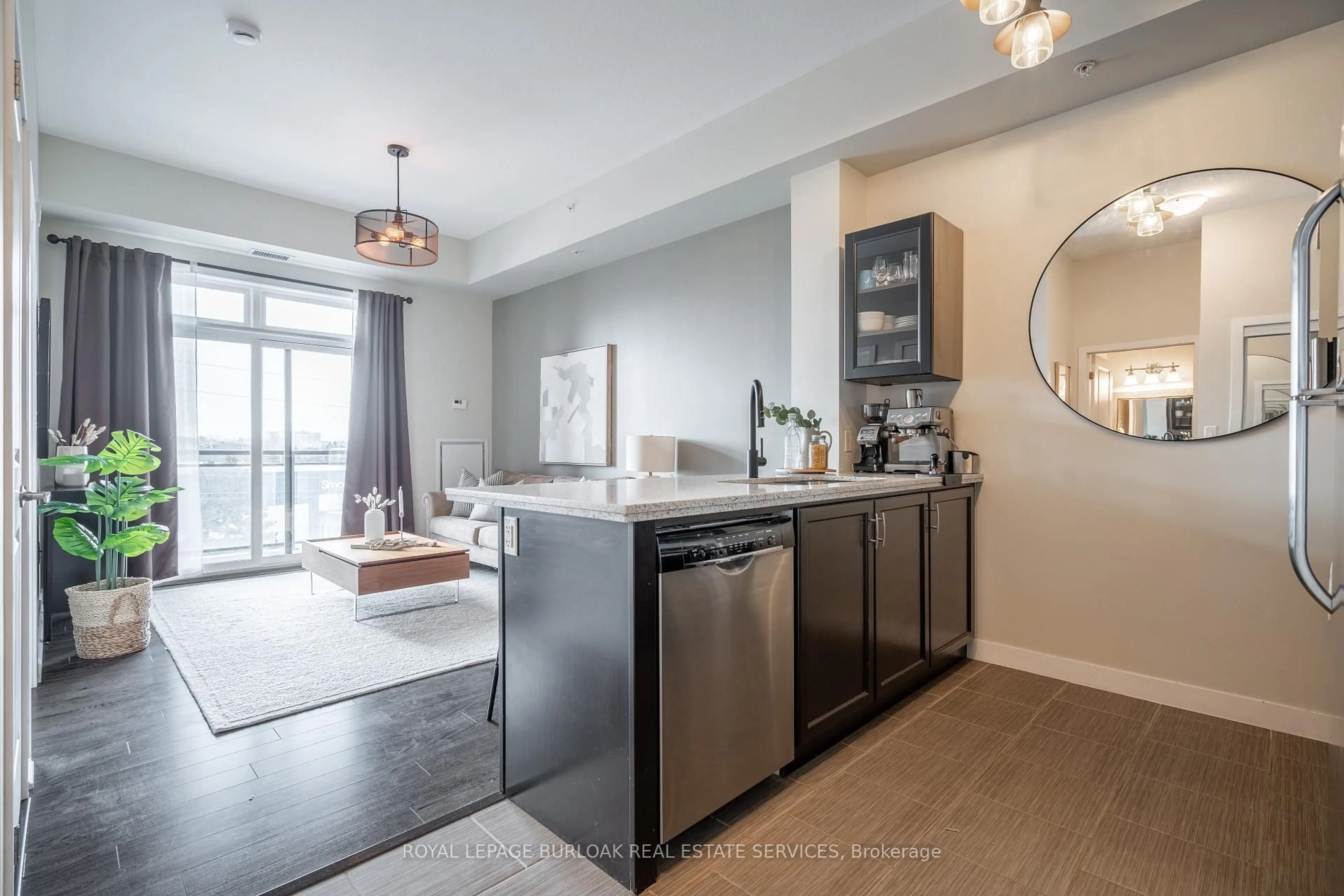 Open concept kitchen, unknown for 5020 Corporate Dr #408, Burlington Ontario L7L 0H7