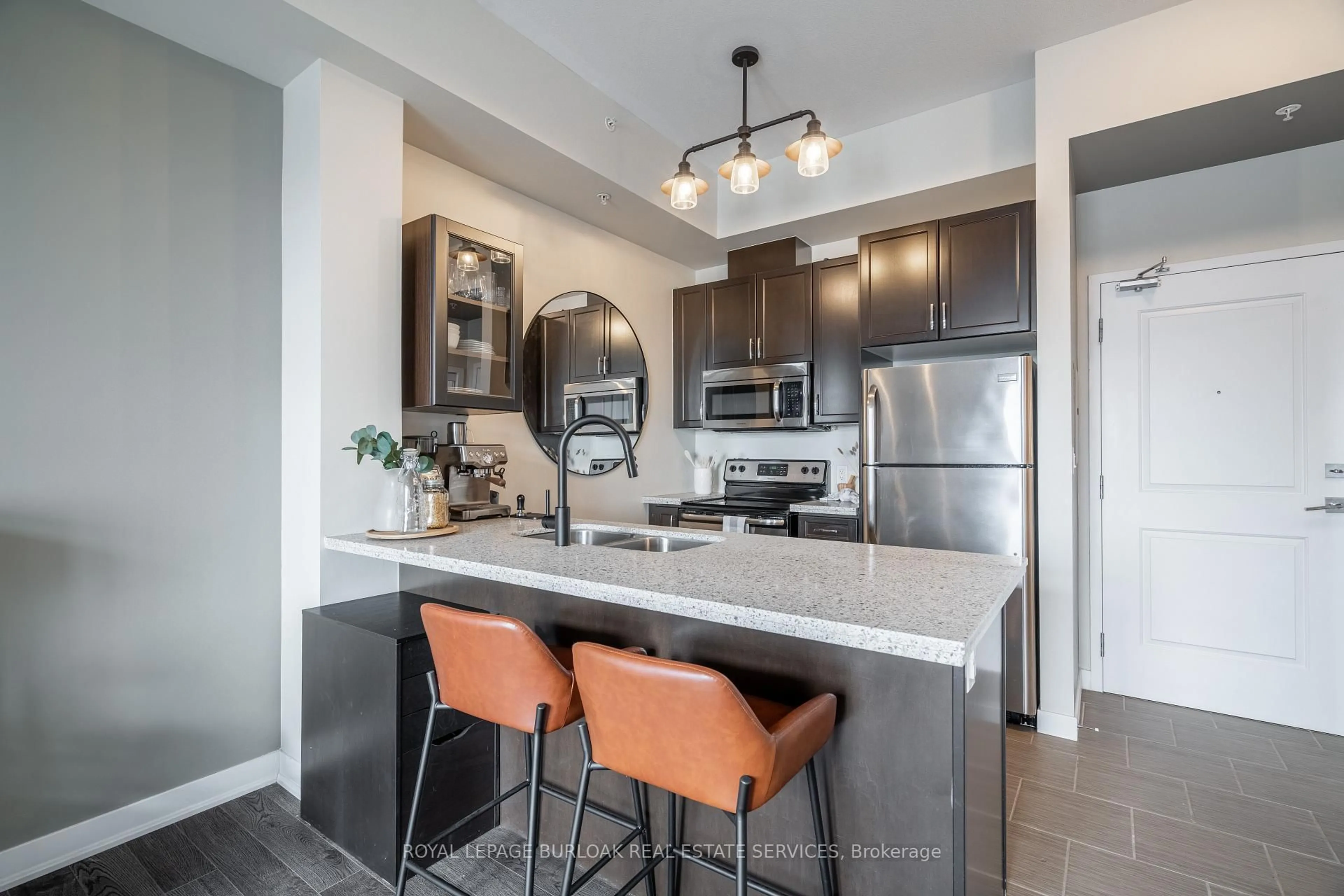 Open concept kitchen, unknown for 5020 Corporate Dr #408, Burlington Ontario L7L 0H7