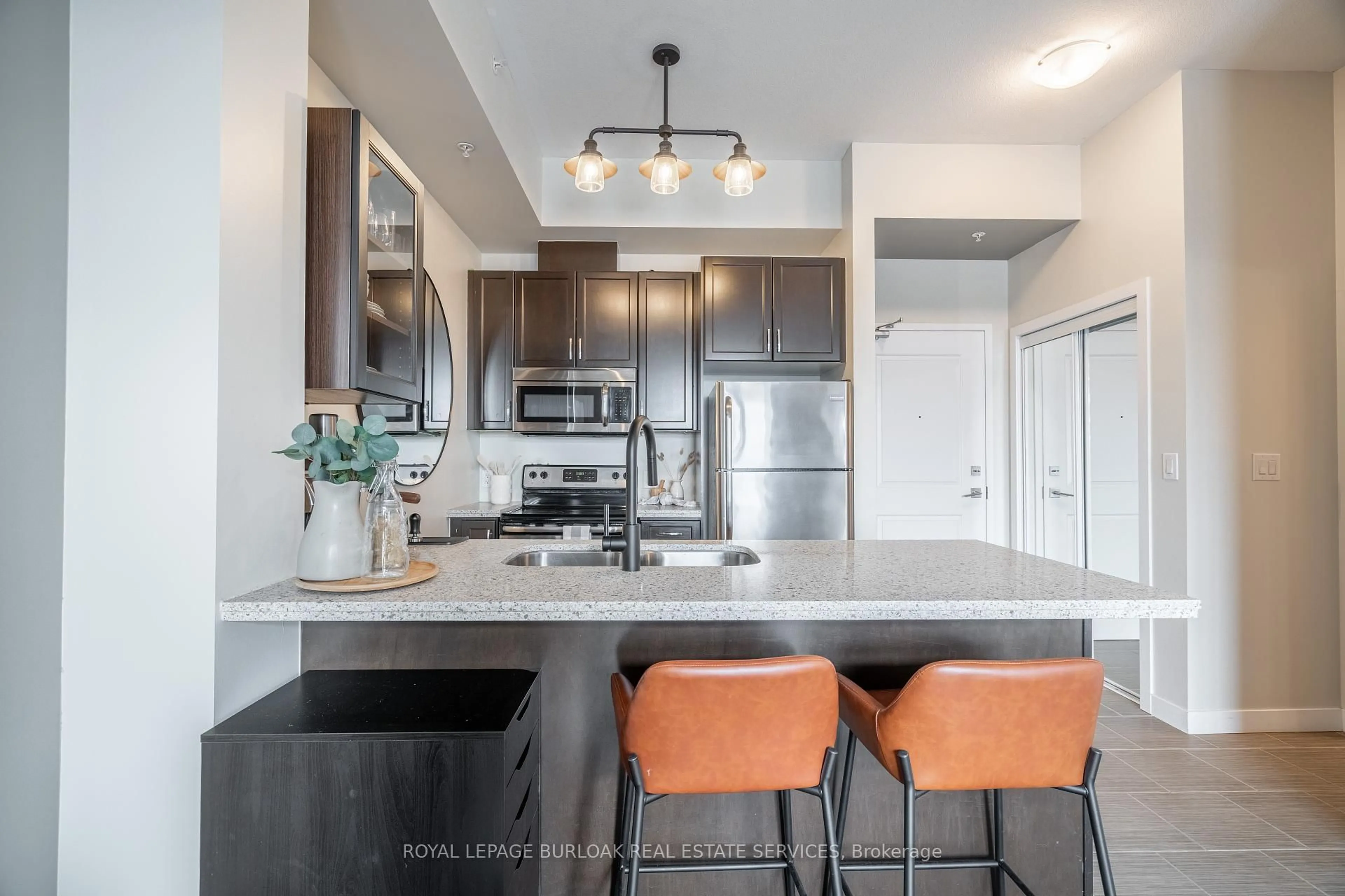 Open concept kitchen, unknown for 5020 Corporate Dr #408, Burlington Ontario L7L 0H7