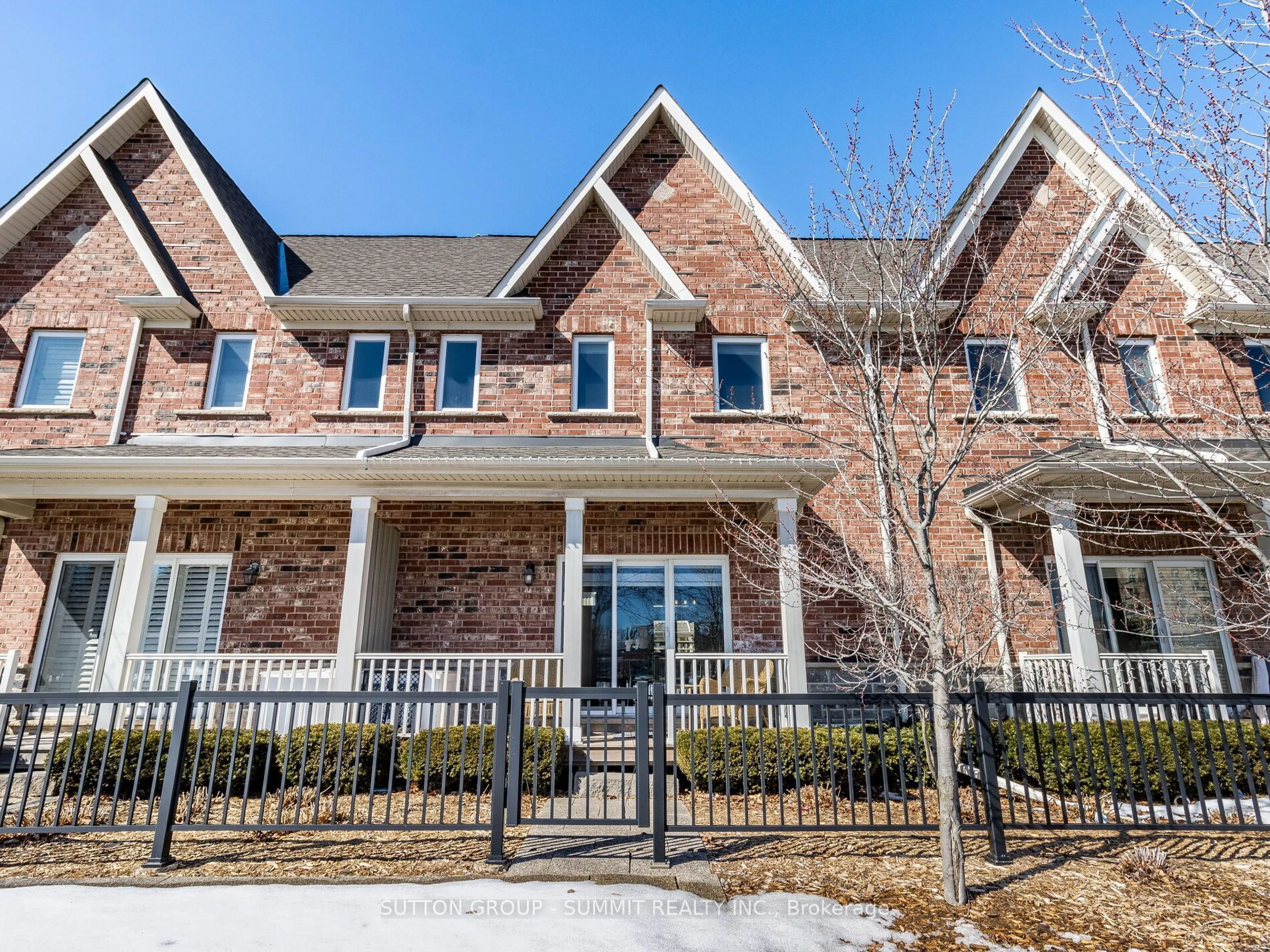 Home with brick exterior material, unknown for 4115 Upper Middle Rd #15, Burlington Ontario L7M 4G4