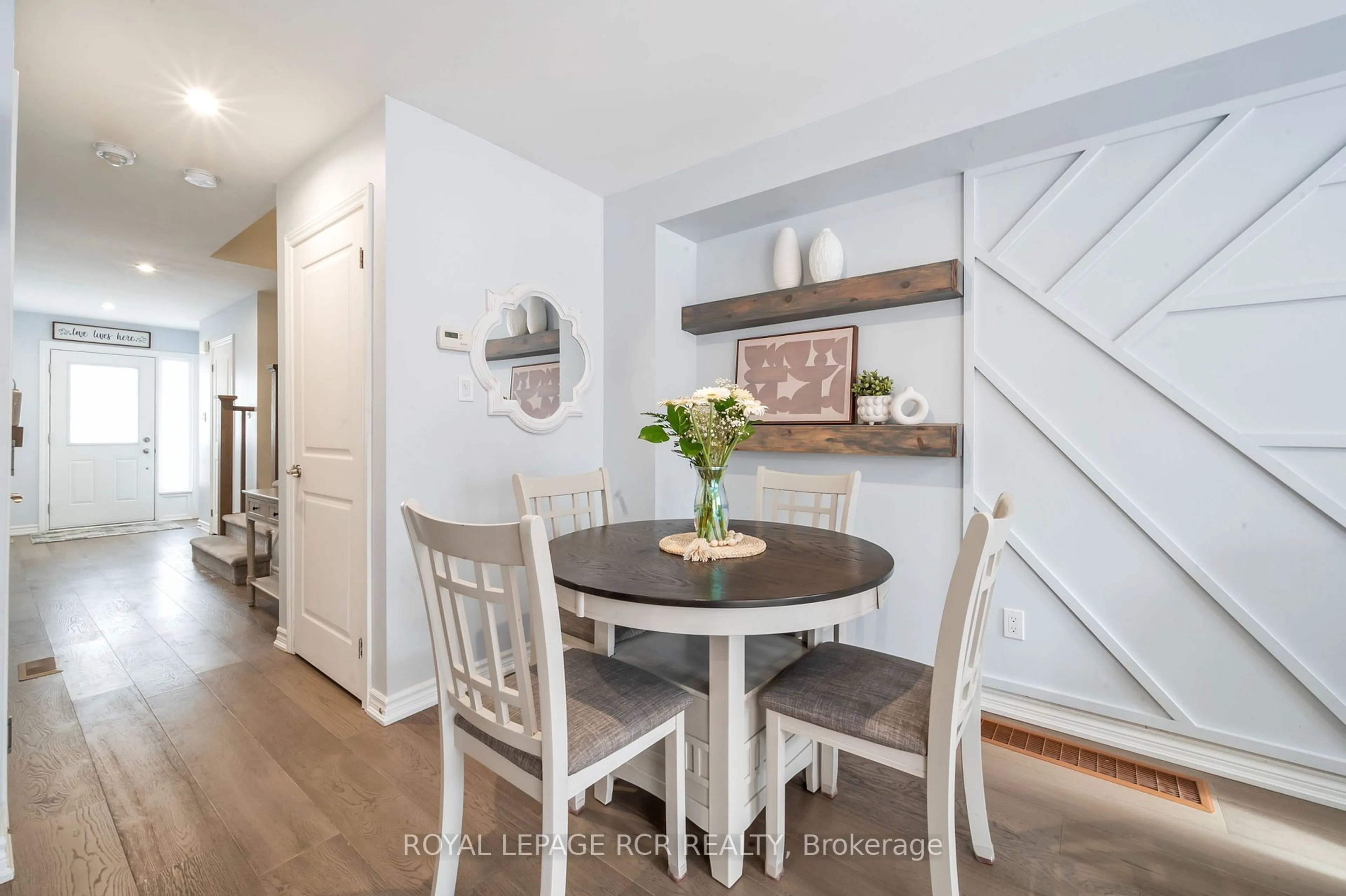 Dining room, wood/laminate floor for 31 Town Line #6, Orangeville Ontario L9W 7R7