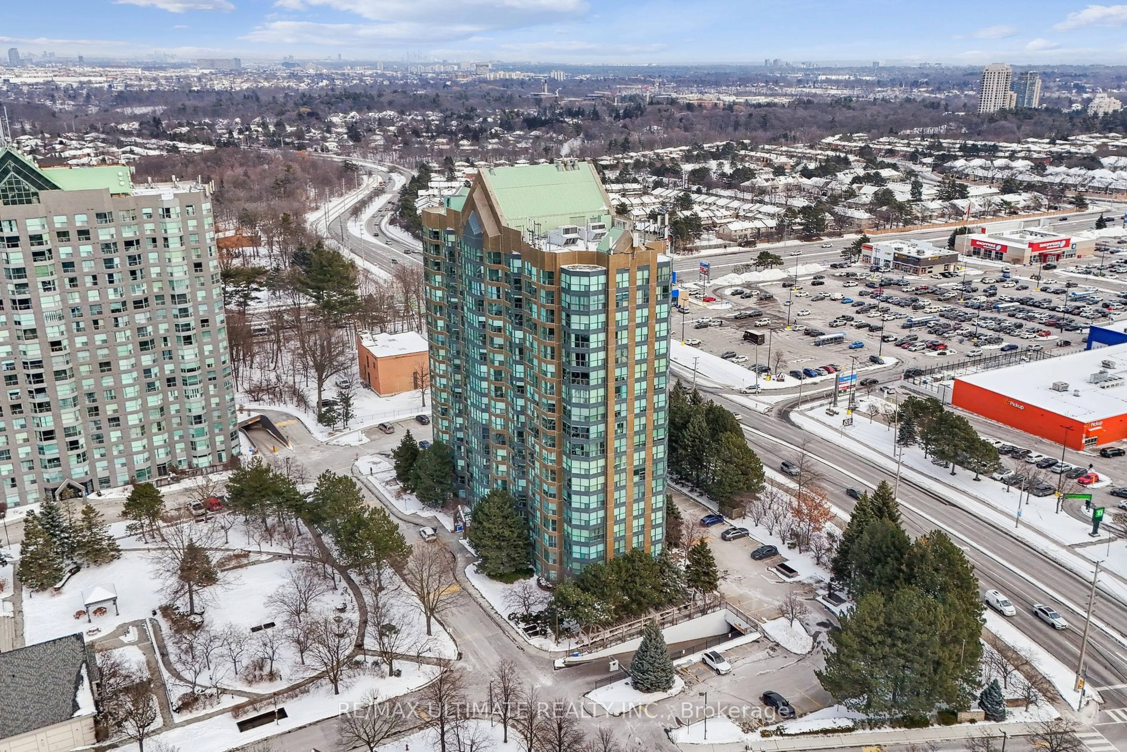 A pic from outside/outdoor area/front of a property/back of a property/a pic from drone, city buildings view from balcony for 2177 Burnhamthorpe Rd #910, Mississauga Ontario L5L 5P9