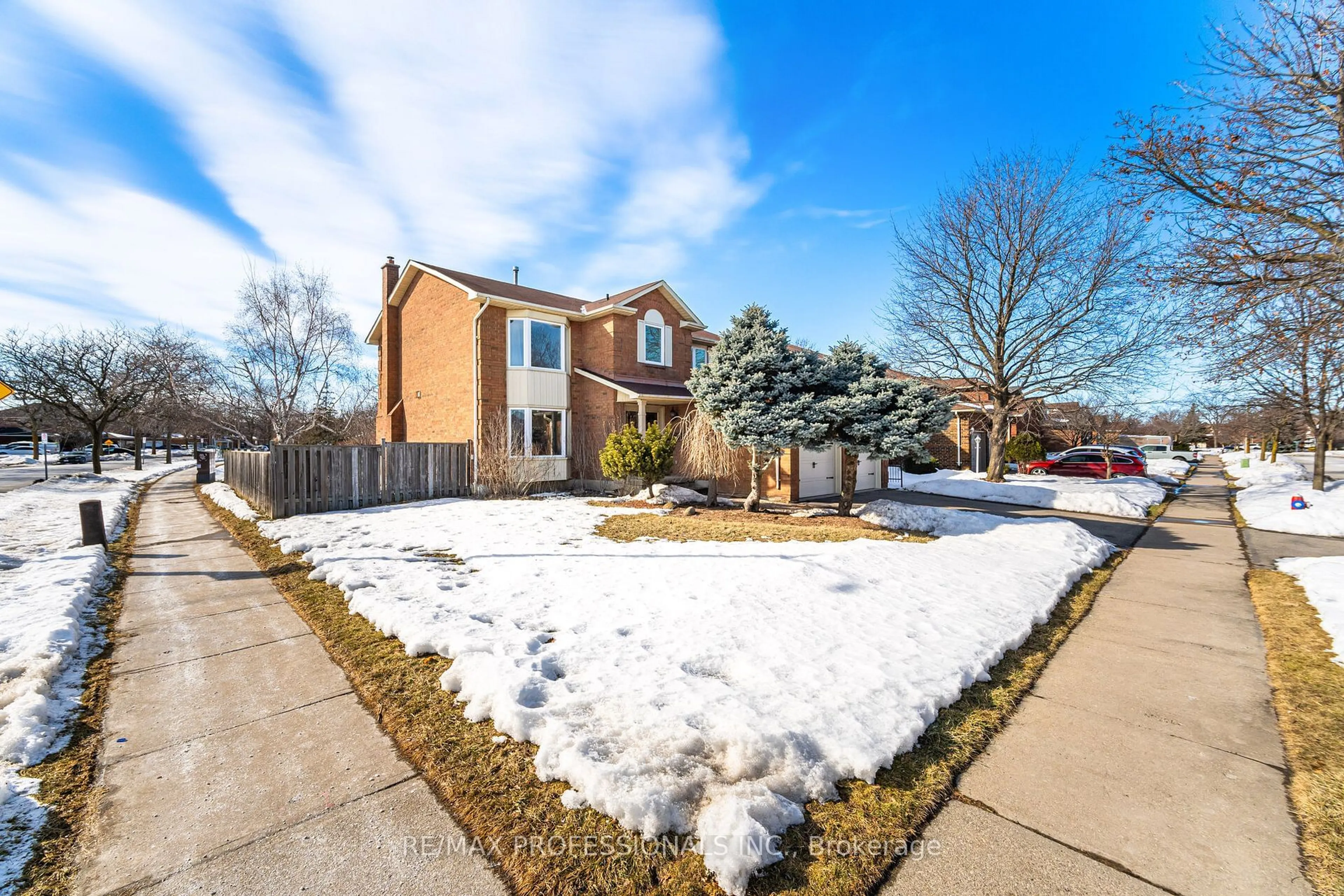 Home with brick exterior material, street for 90 Burgby Ave, Brampton Ontario L6X 3A4