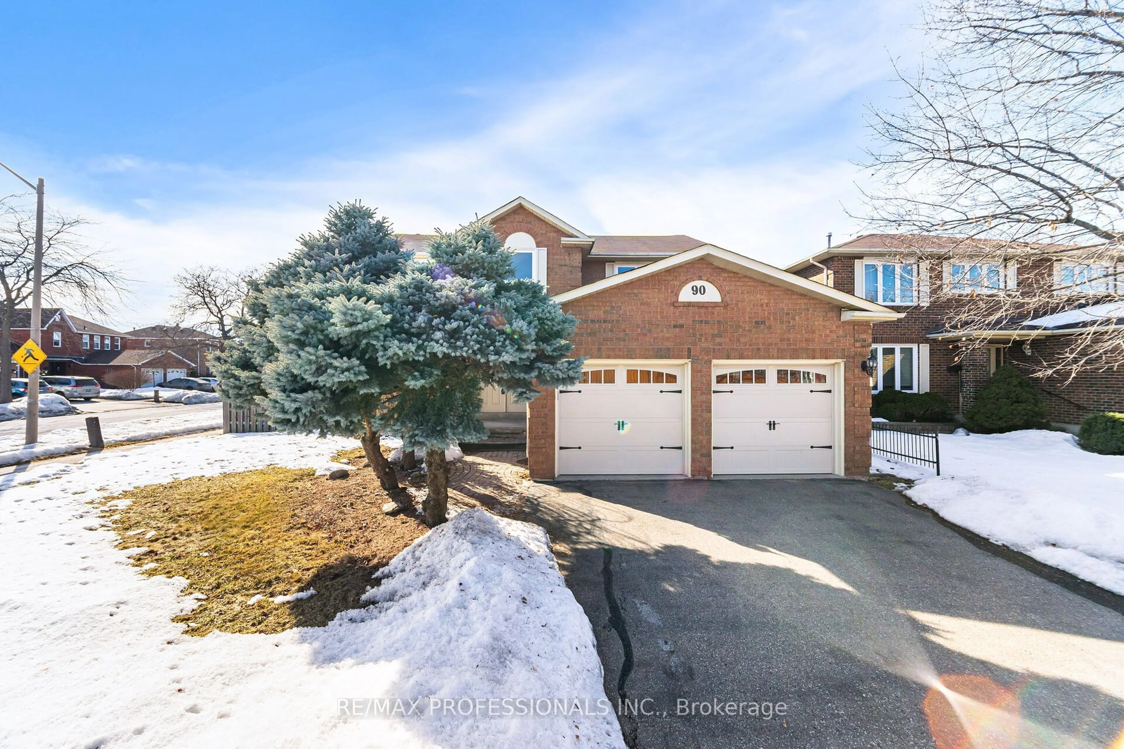 A pic from outside/outdoor area/front of a property/back of a property/a pic from drone, street for 90 Burgby Ave, Brampton Ontario L6X 3A4