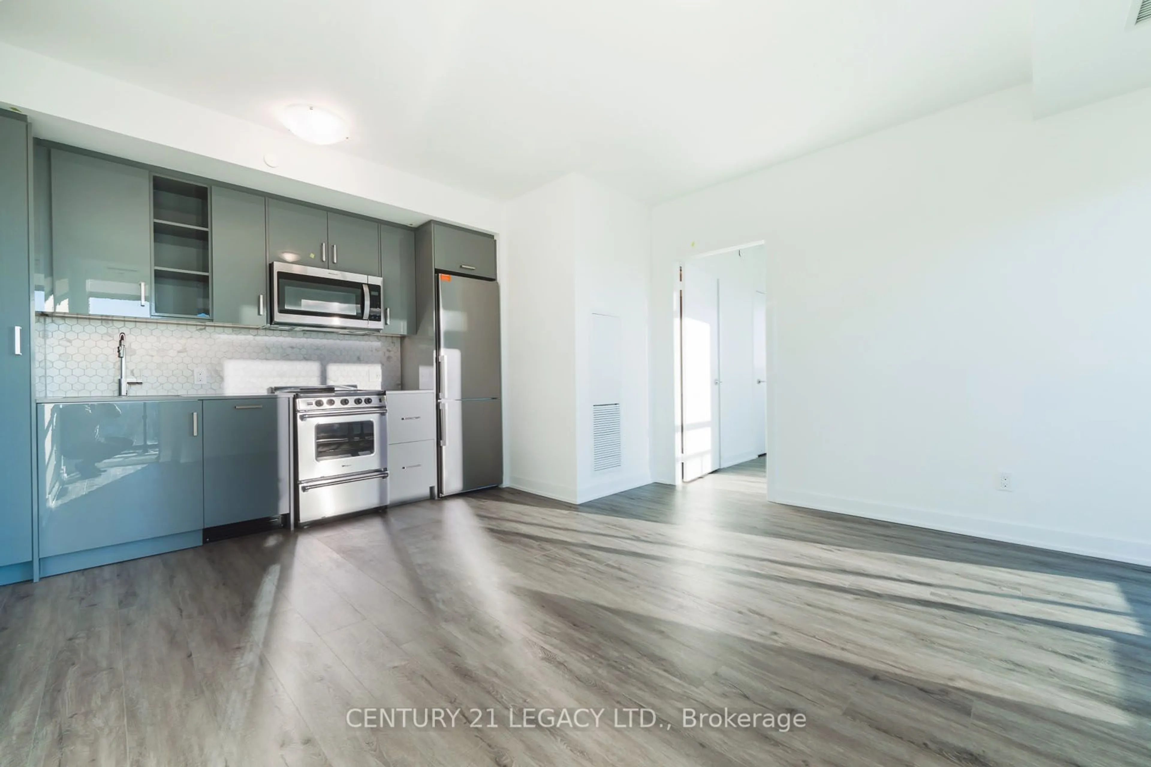 Open concept kitchen, unknown for 251 Manitoba St #1808, Toronto Ontario M8Y 0C7