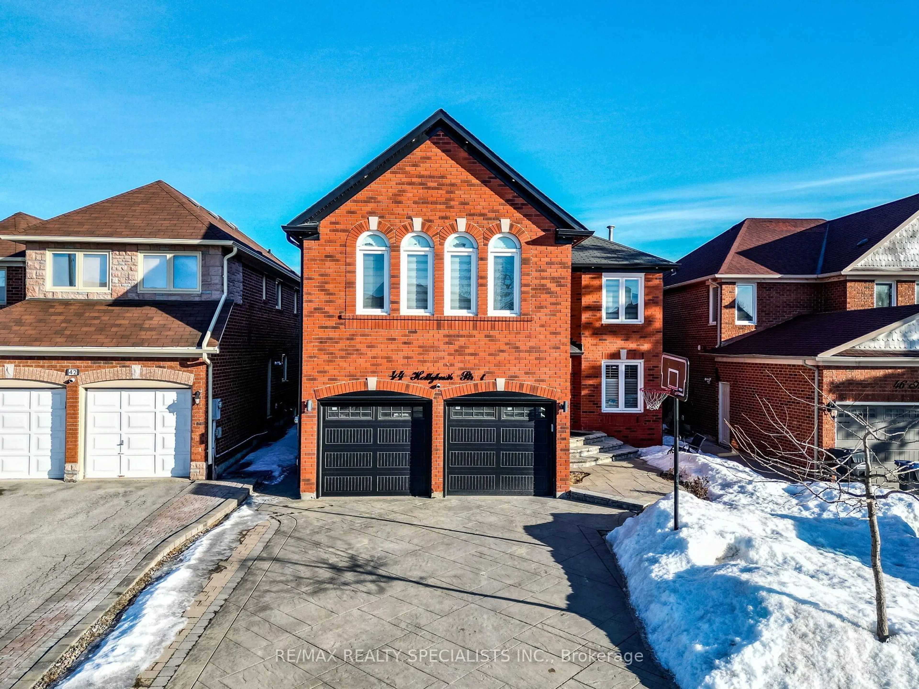 Home with brick exterior material, street for 44 Hollybush St, Brampton Ontario L6R 1A6