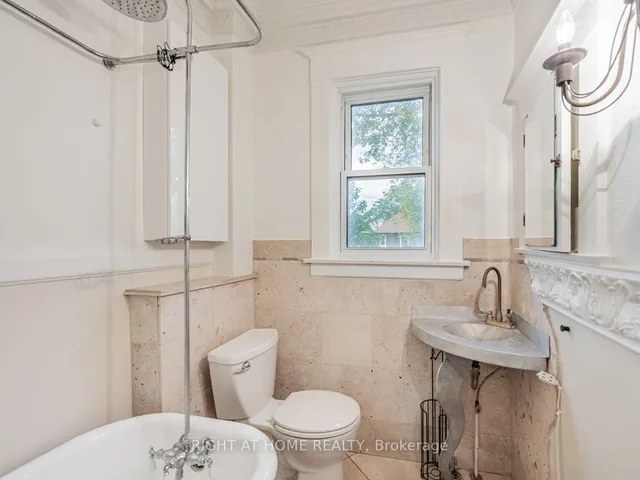Additional image 19 of 547 Saint Clarens Ave