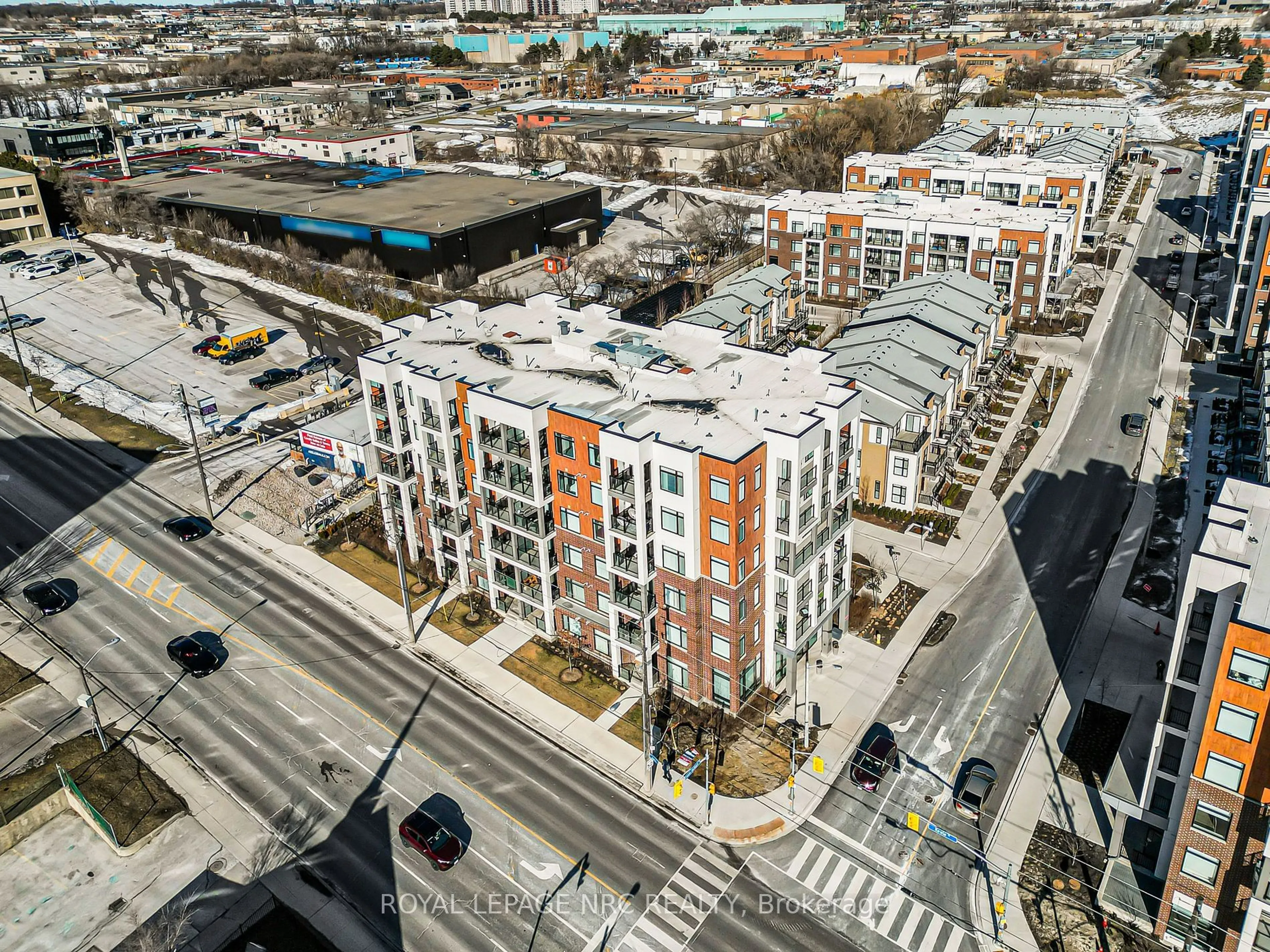 A pic from outside/outdoor area/front of a property/back of a property/a pic from drone, city buildings view from balcony for 160 Canon Jackson Dr #409, Toronto Ontario M6M 0B7