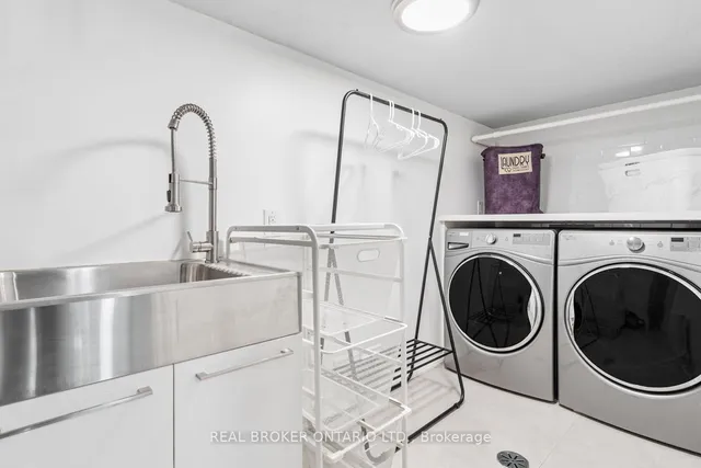 Additional property image - 130 Harvie Ave