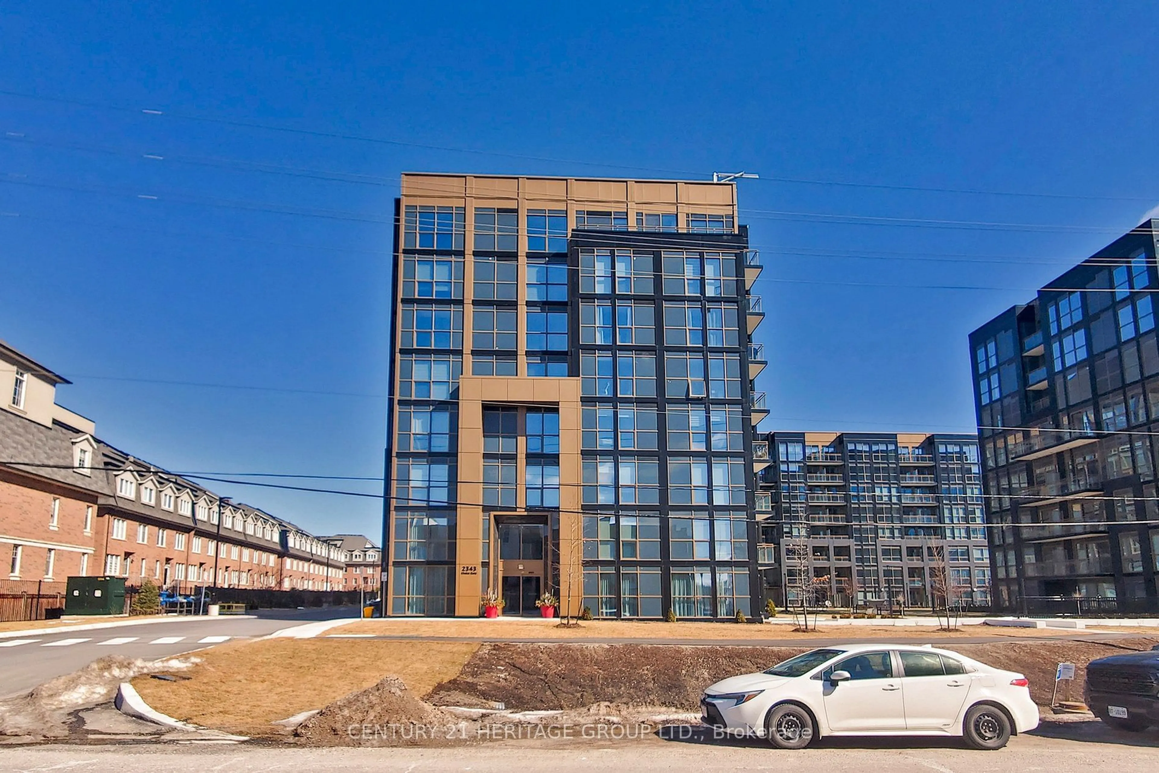 Indoor foyer for 2343 Khalsa Gate #802, Oakville Ontario L6M 4J2