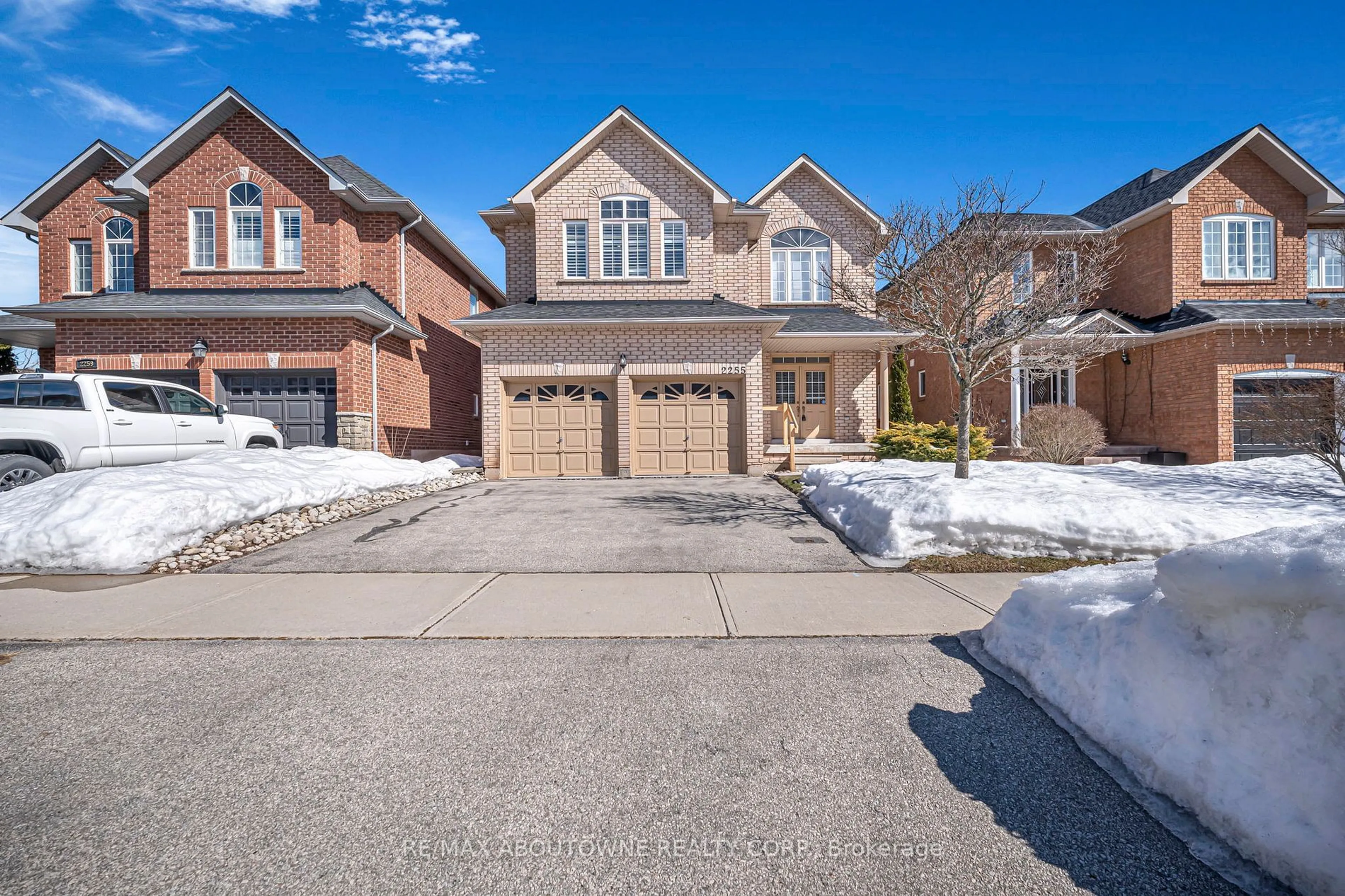 Home with brick exterior material, street for 2255 Foxfield Rd, Oakville Ontario L6M 4C9