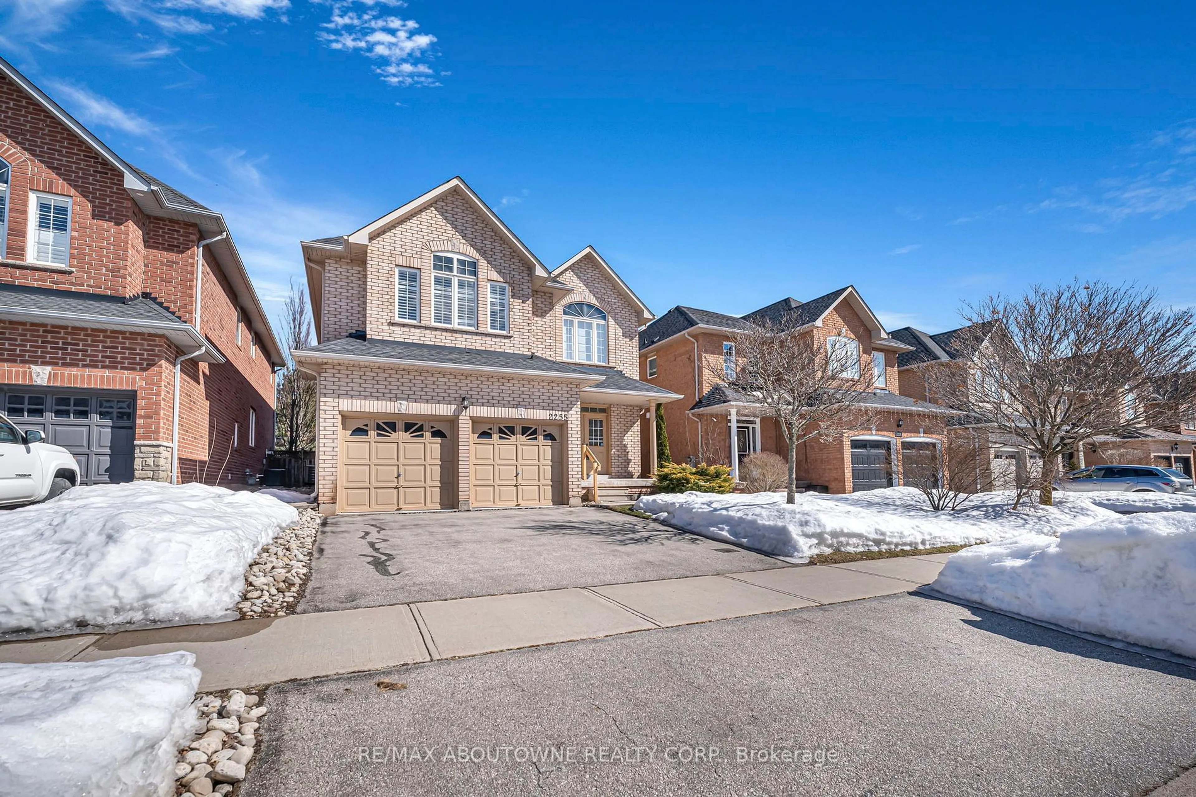 Home with brick exterior material, street for 2255 Foxfield Rd, Oakville Ontario L6M 4C9