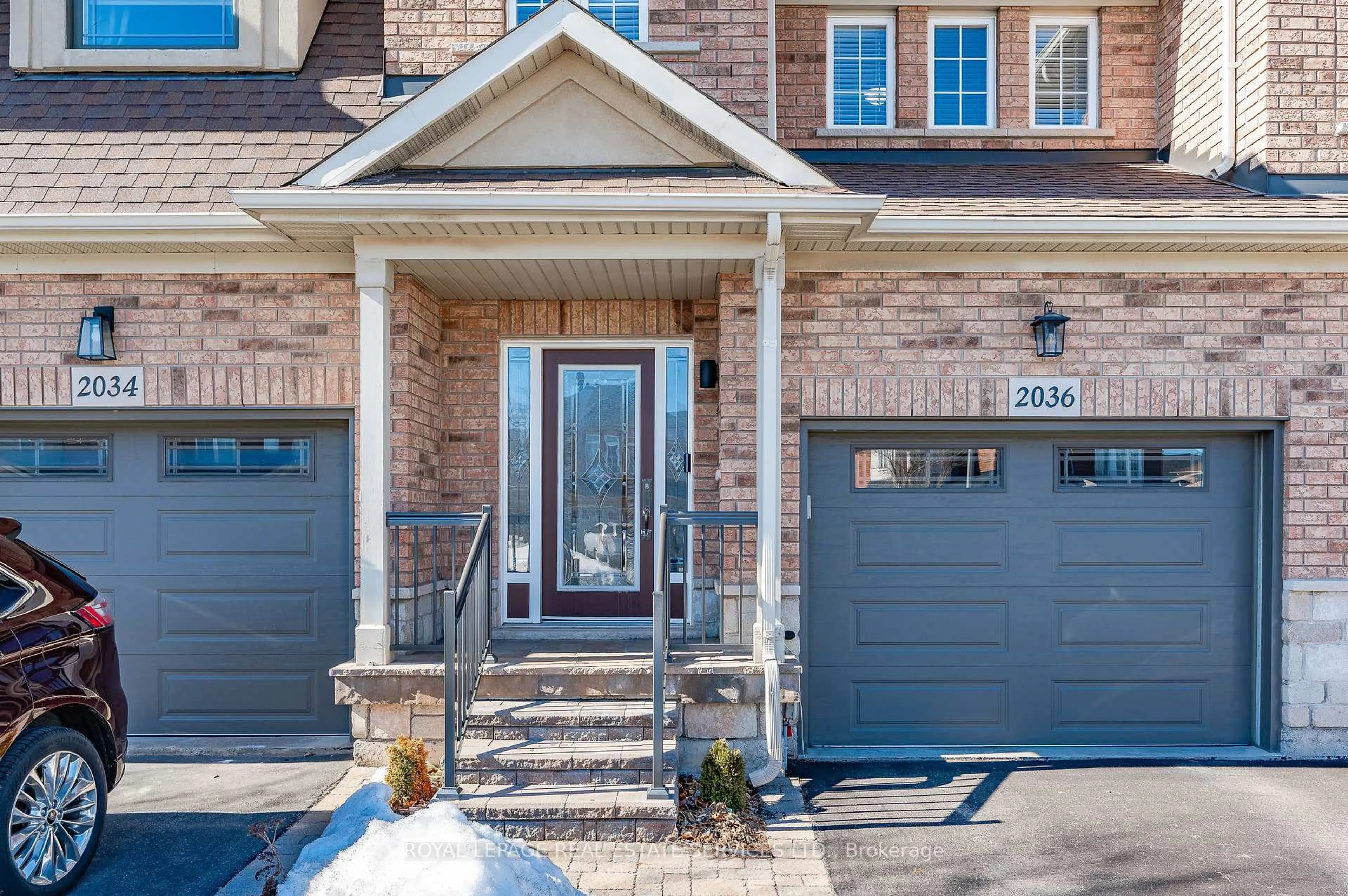 Home with brick exterior material, street for 2036 Redstone Cres, Oakville Ontario L6M 5B2