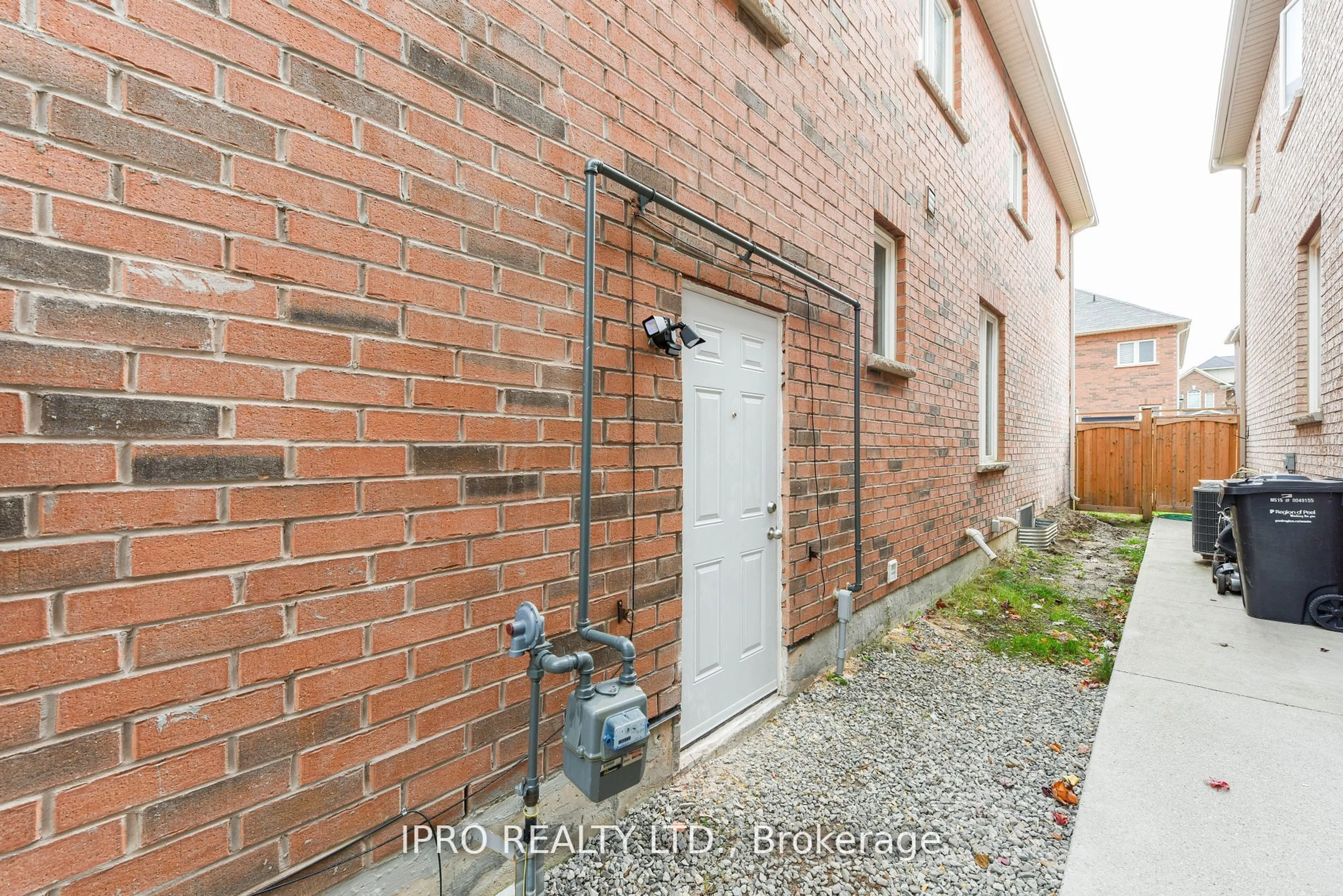 Home with brick exterior material, street for 69 Vezna Cres, Brampton Ontario L6Z 5K4