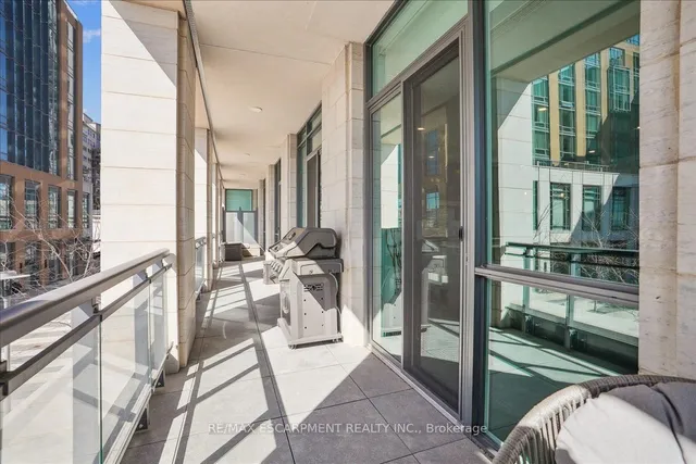 Additional property image - 2060 Lakeshore Rd Unit 206
