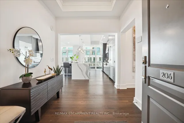 Additional property image - 2060 Lakeshore Rd Unit 206