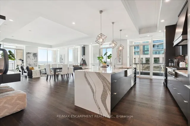 Additional property image - 2060 Lakeshore Rd Unit 206