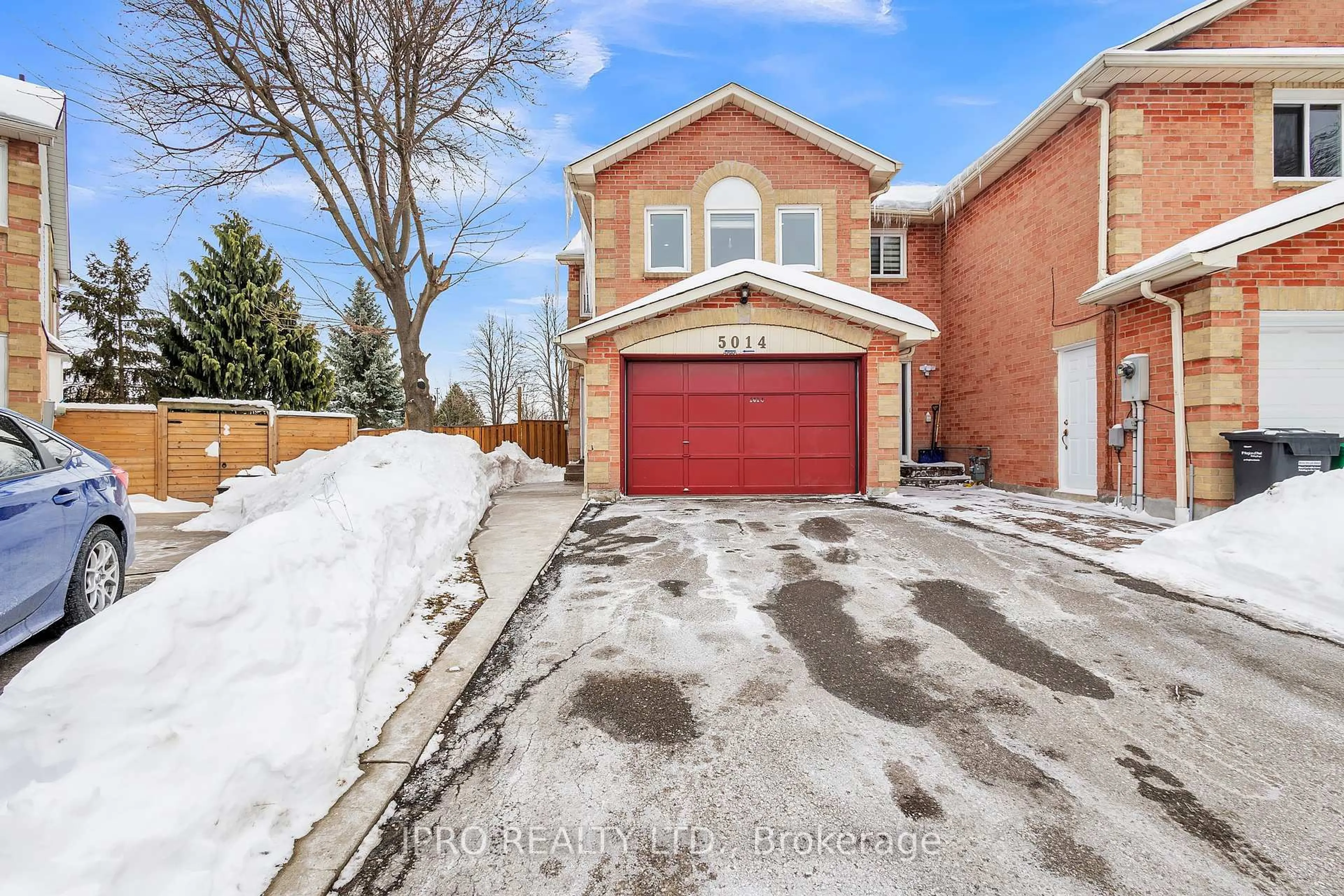 Home with brick exterior material, street for 5014 Rundle Crt, Mississauga Ontario L5M 4A3