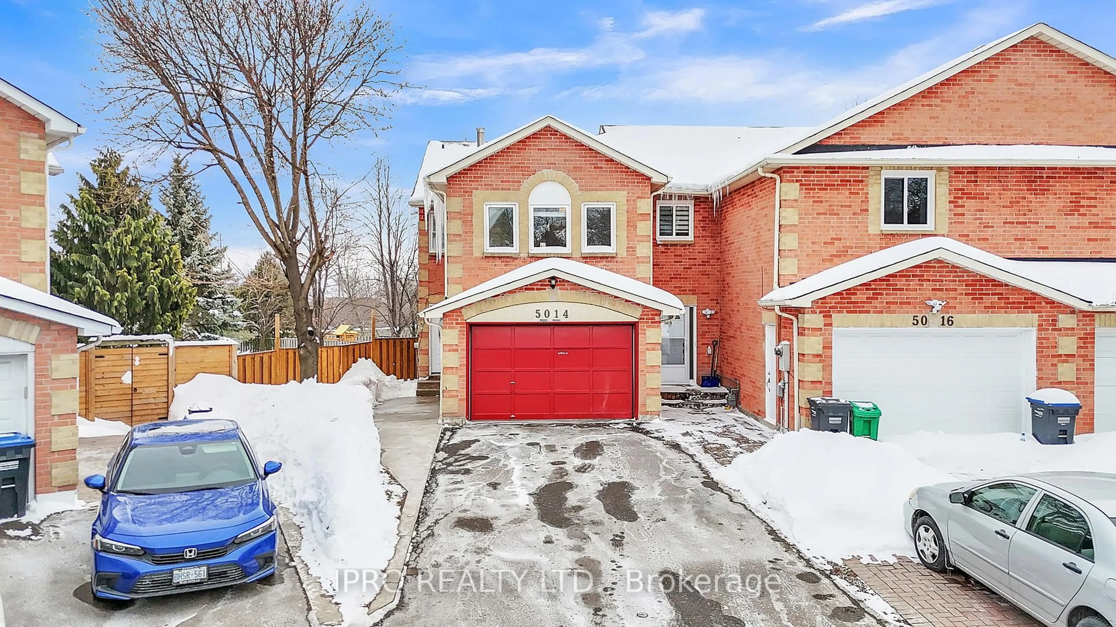 Home with brick exterior material, street for 5014 Rundle Crt, Mississauga Ontario L5M 4A3