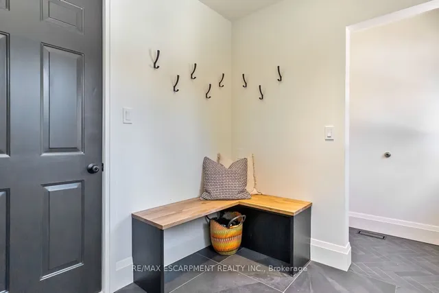 Additional property image - 694 Holt Dr