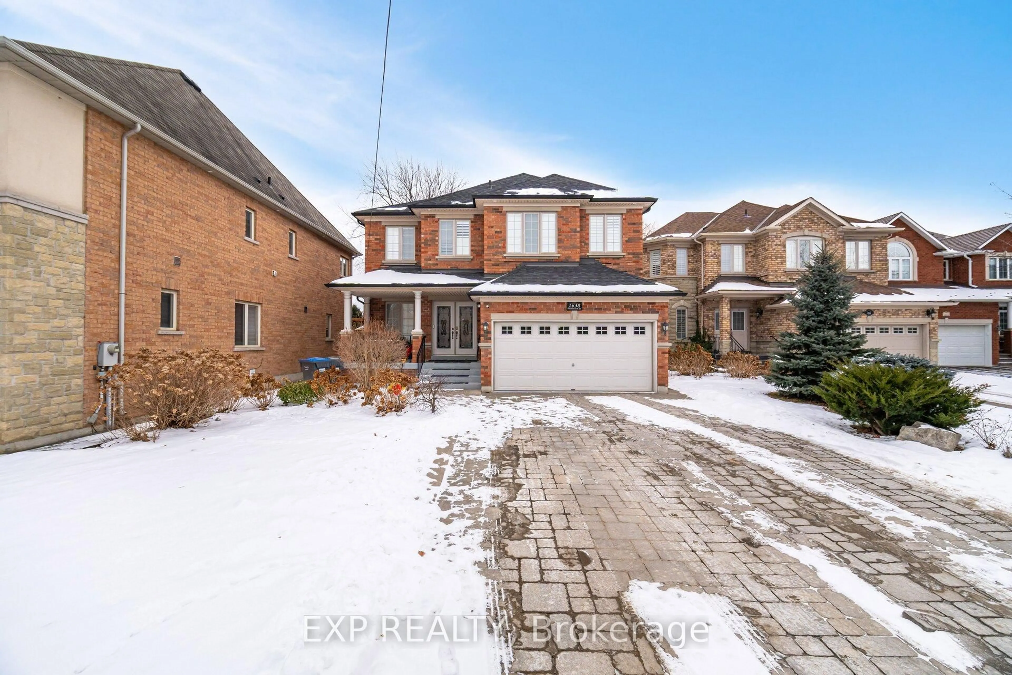 Home with brick exterior material, street for 1638 Barbertown Rd, Mississauga Ontario L5M 6J2