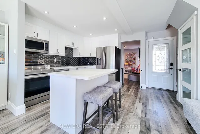 Additional property image - 2152 Pelee Blvd