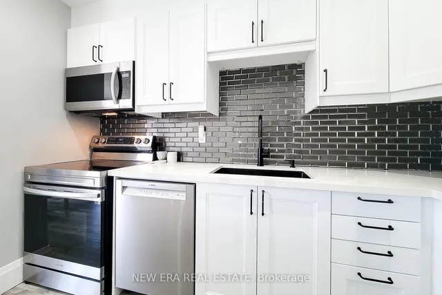 Additional property image - 2152 Pelee Blvd