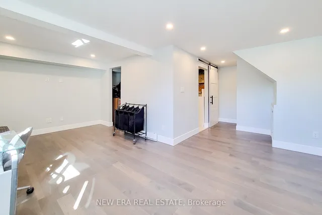 Additional property image - 2152 Pelee Blvd