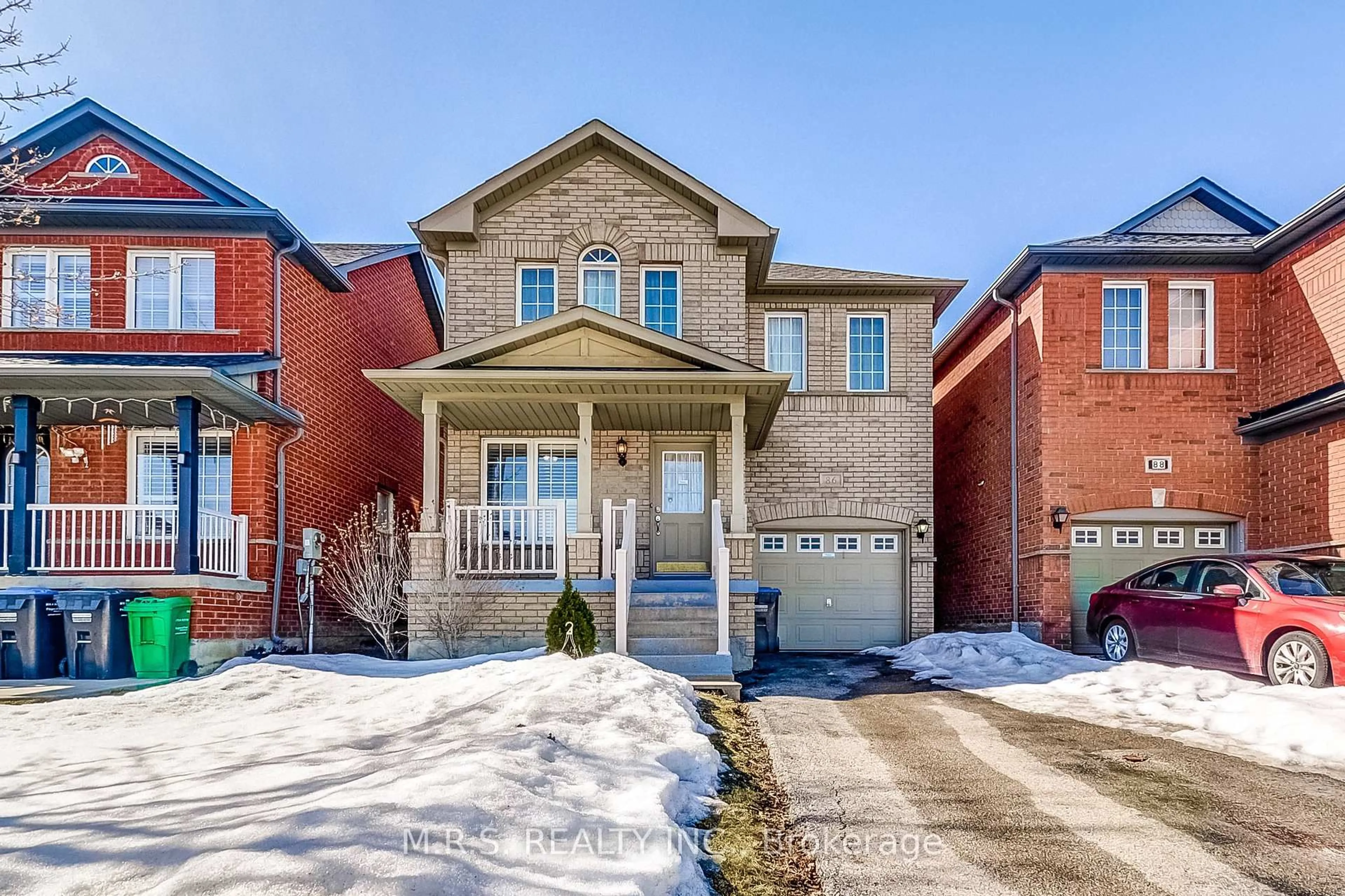 Home with brick exterior material, street for 86 Ridgefield Crt, Brampton Ontario L6P 1B3