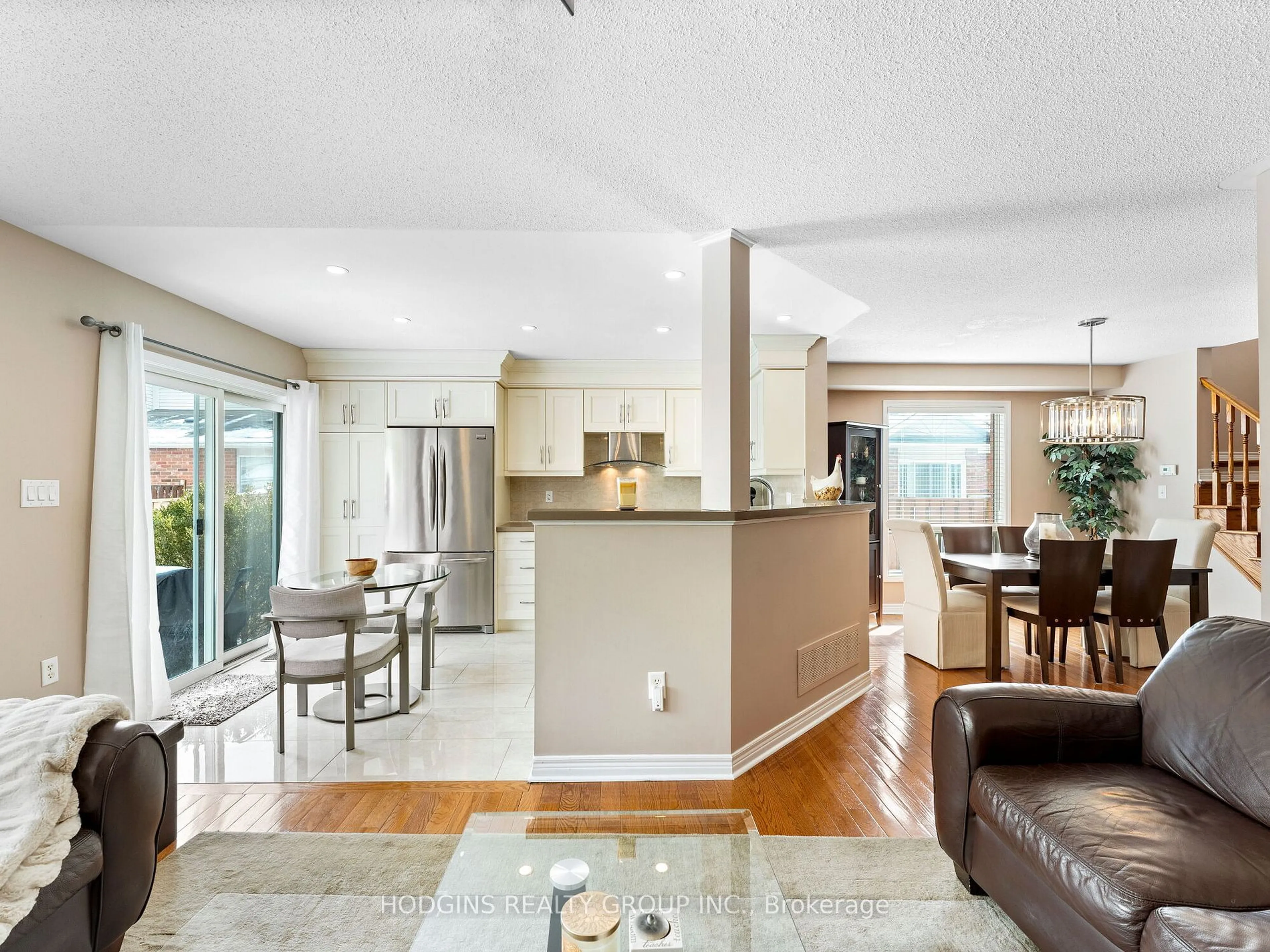 Open concept kitchen, unknown for 2603 Valleyridge Dr #2603, Oakville Ontario L6M 5H6