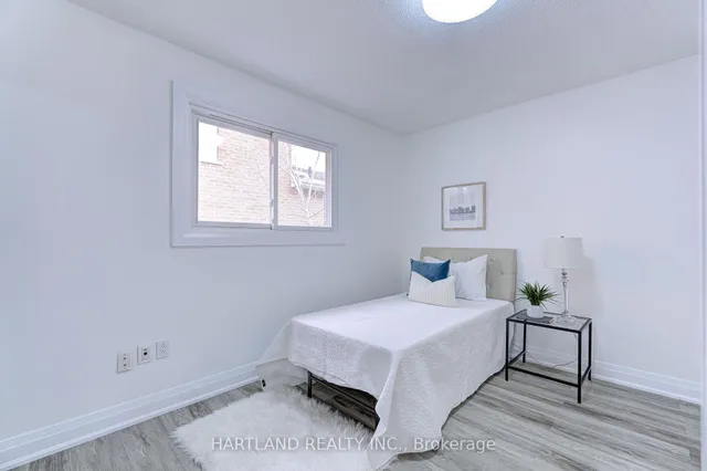 Additional property image - 4124 Dursley Cres