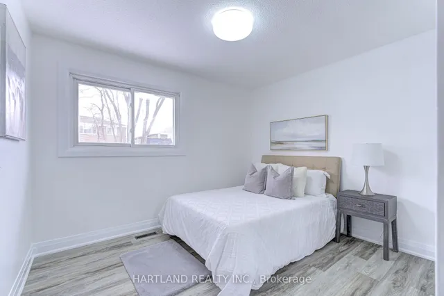 Additional property image - 4124 Dursley Cres
