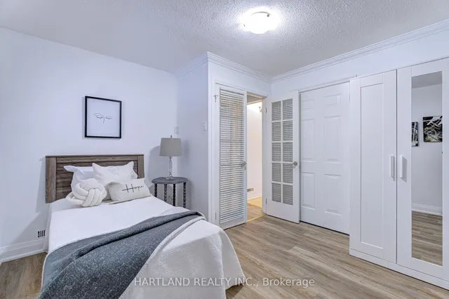 Additional property image - 4124 Dursley Cres