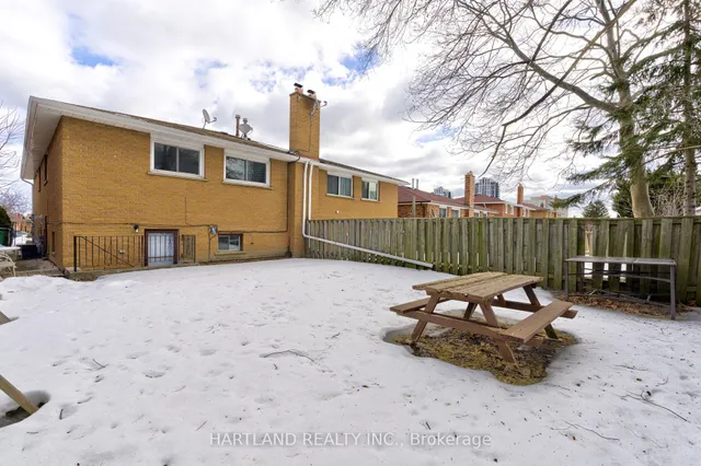 Additional property image - 4124 Dursley Cres